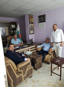 Sivil toplumun dinamikleri olan siyasi parti ve stk'lara ziyaretler kapsamında,  Ilgaz Ziraat Odası Başkanı Hasan Çakır ve oda yöneticilerini ziyaret 